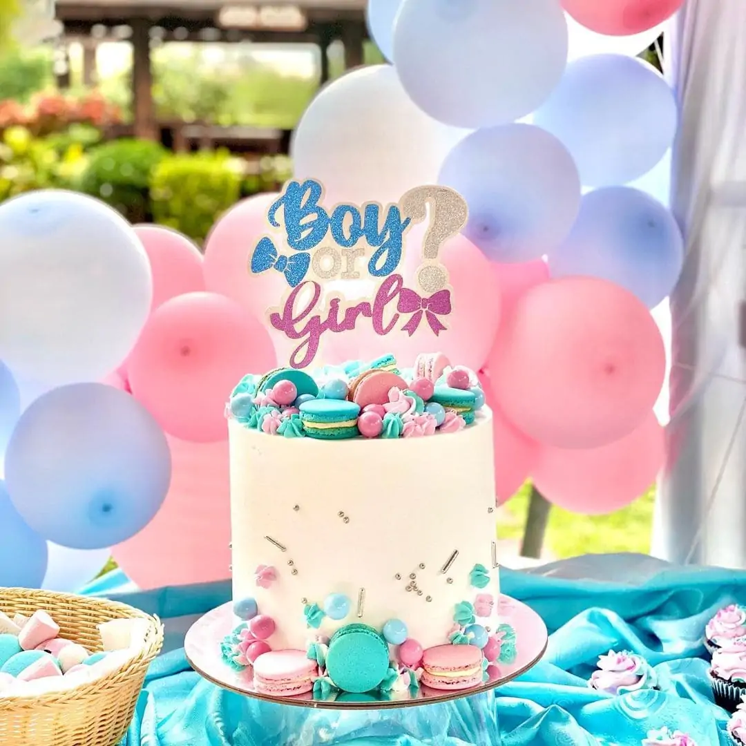 gender reveal cake