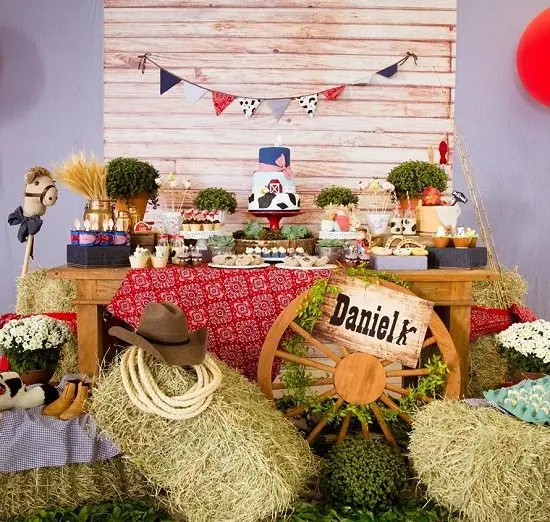 fall baby shower ideas