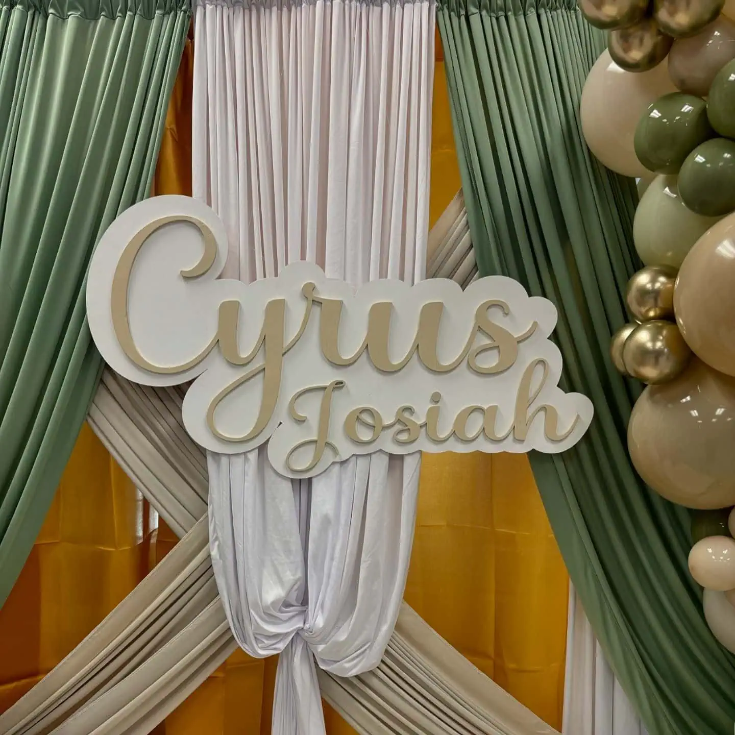 a picture of a safari baby shower organized by Iṣẹlẹ DFW Event Company in Joliet, Illinois