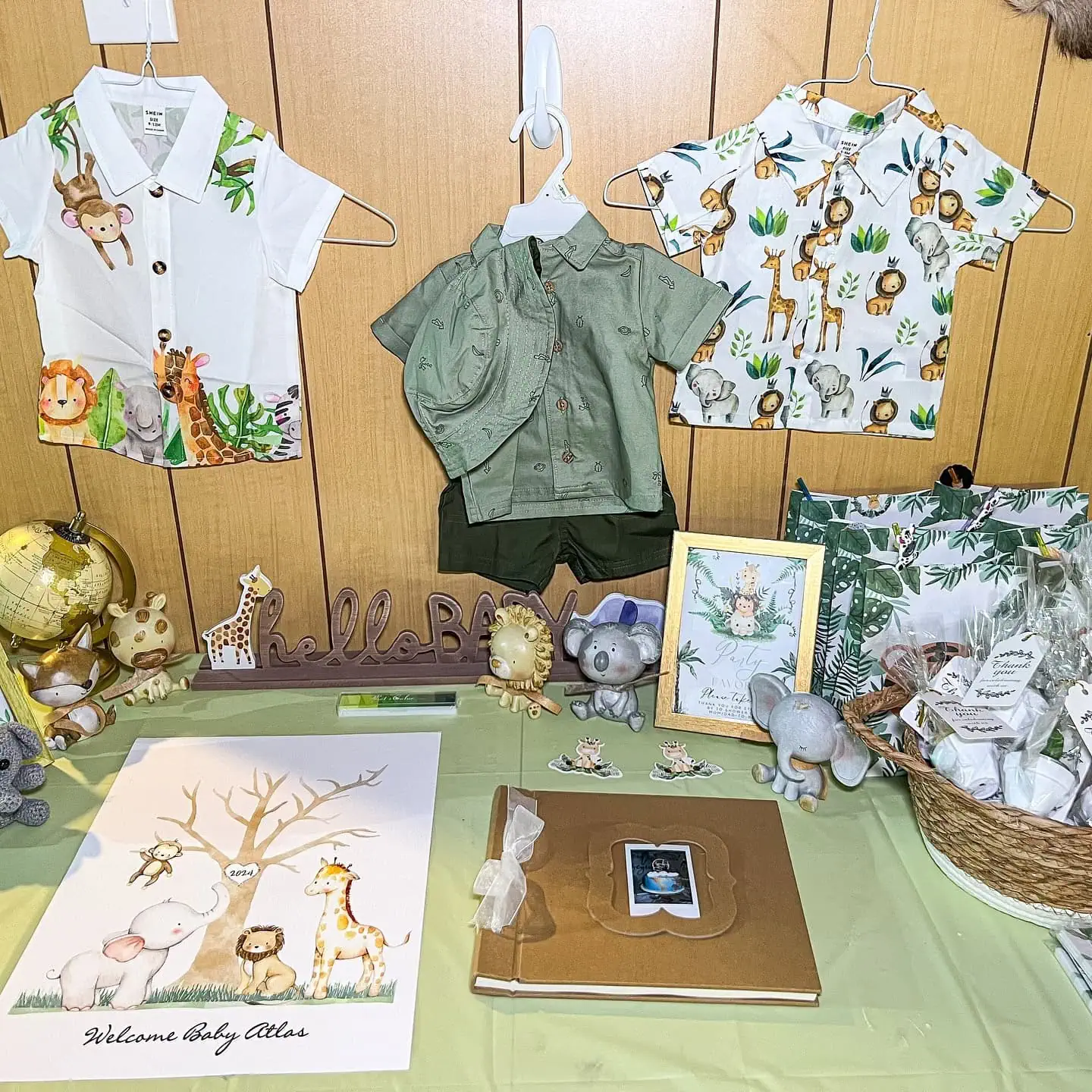 a picture of a safari baby shower organized by aleevang92