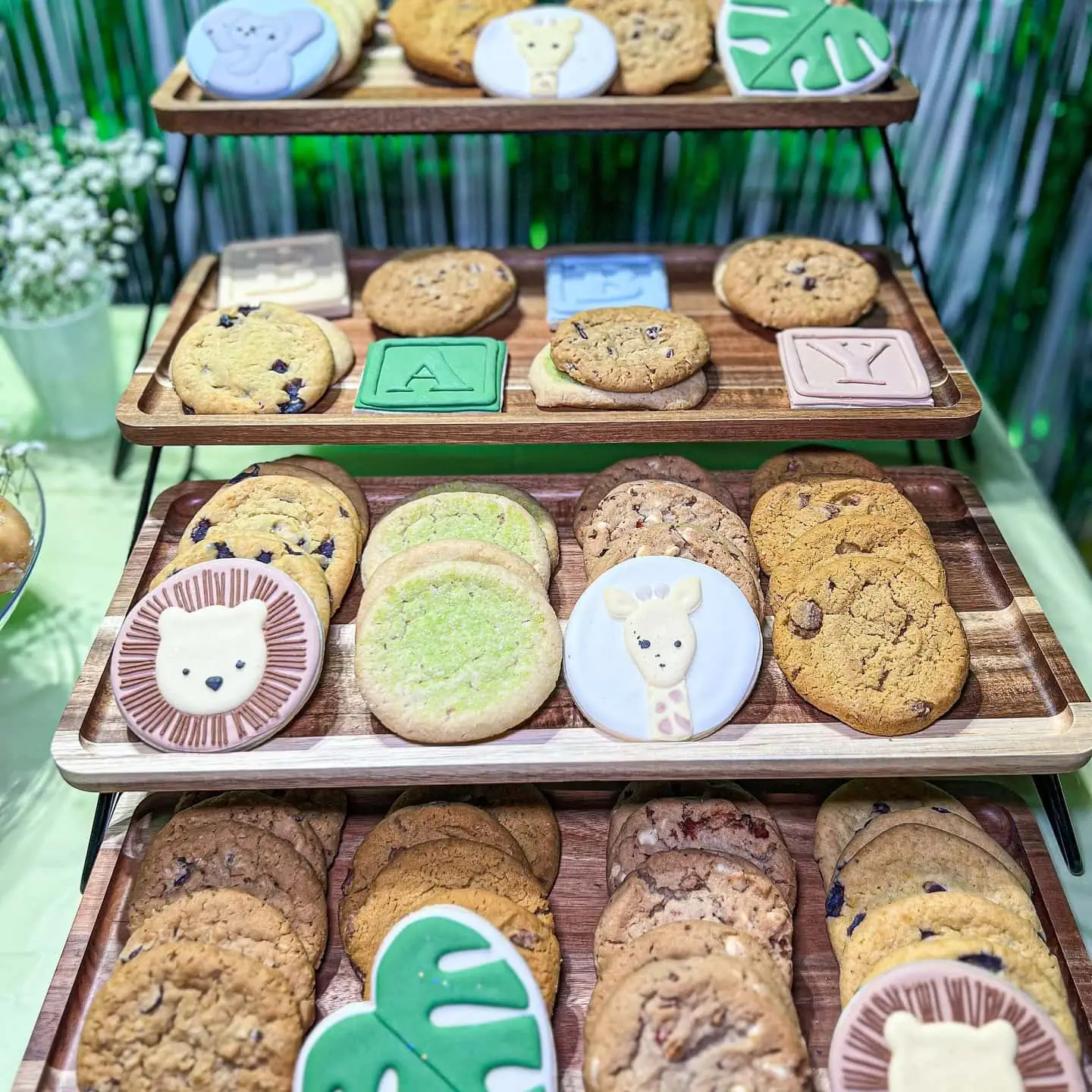 a picture of a safari baby shower organized by aleevang92