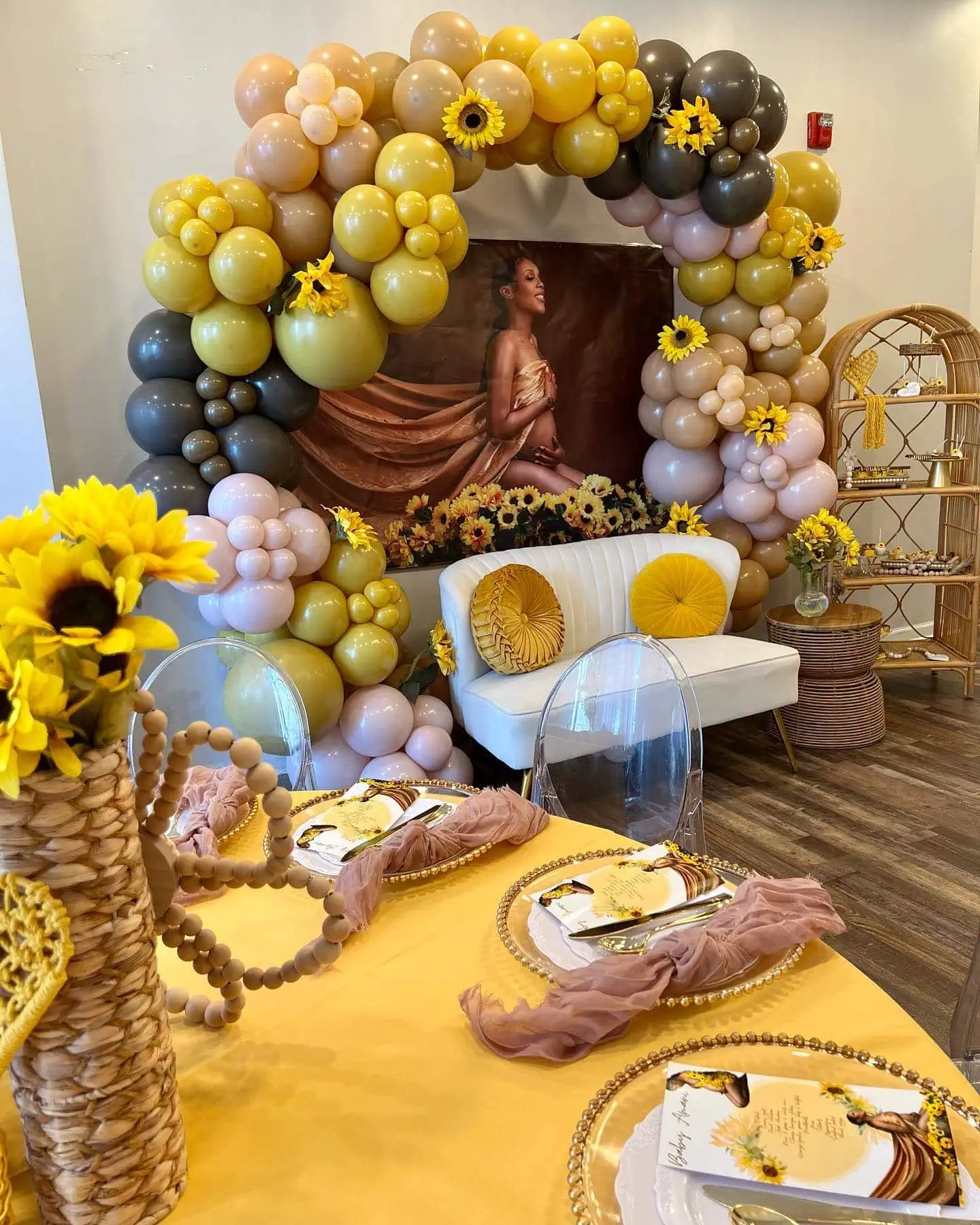 a picture of a sunflower baby shower organized by the inCrowd in Philadelphia